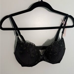 Victoria’s Secret Black Embroidered Underwire Bra - NEW